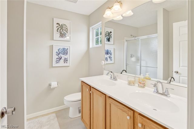 1910 Northgate Circle, Akron, OH 44320