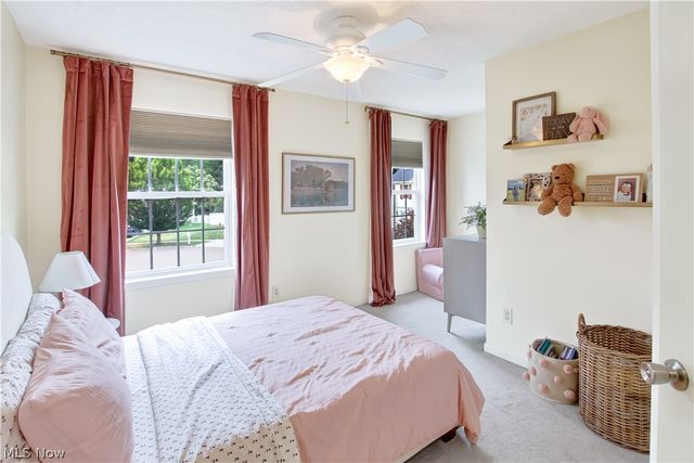 1910 Northgate Circle, Akron, OH 44320