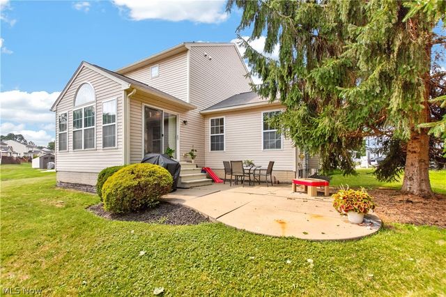 1910 Northgate Circle, Akron, OH 44320
