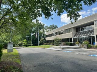 1 Greenwich Place, Shelton, CT 06484