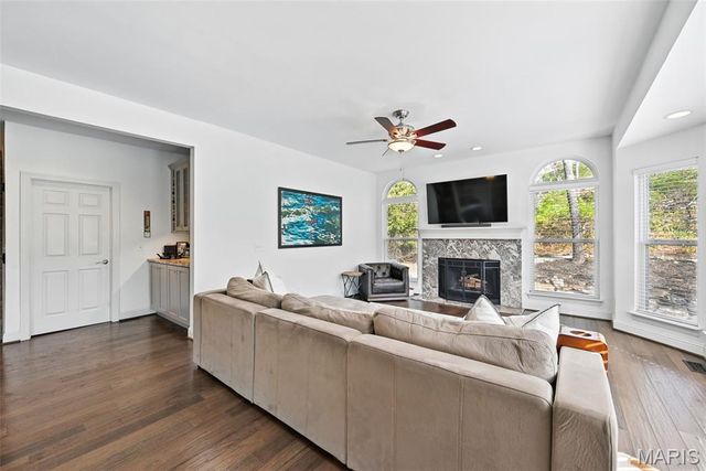 403 Chukker Valley, Ellisville, MO 63021