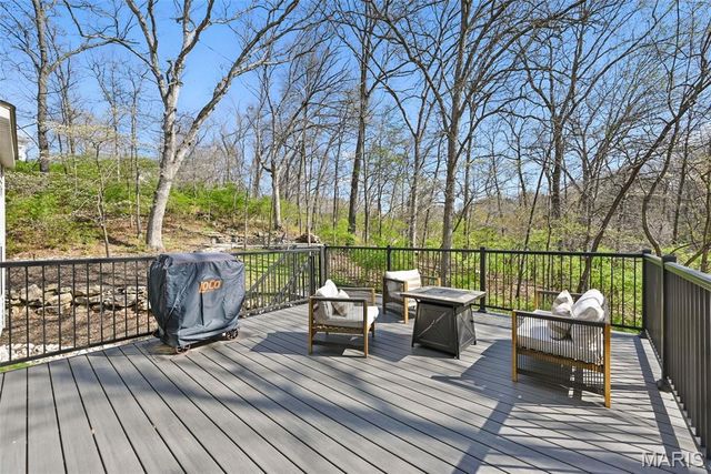 403 Chukker Valley, Ellisville, MO 63021