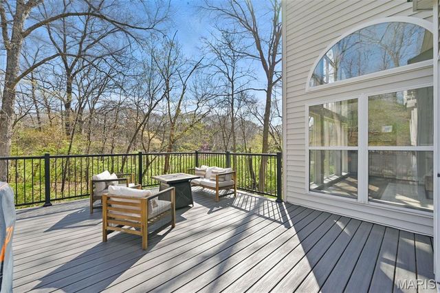 403 Chukker Valley, Ellisville, MO 63021