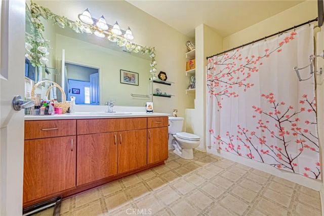 735 Francesca 202, Walnut, CA 91789