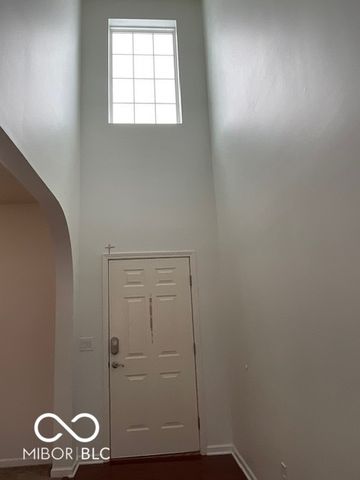 5573 Newport Avenue, Indianapolis, IN 46234