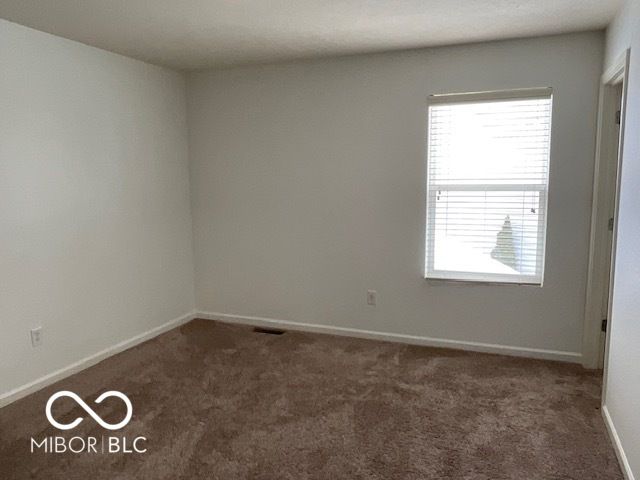 5573 Newport Avenue, Indianapolis, IN 46234