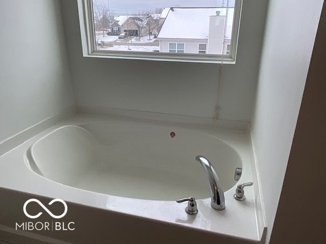 5573 Newport Avenue, Indianapolis, IN 46234