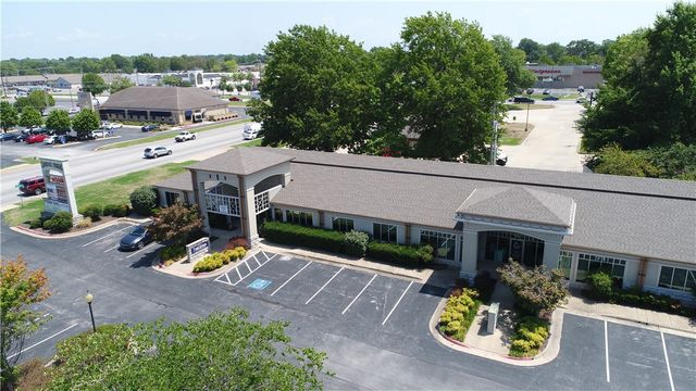 201 S 19th Street Suite A, Rogers, AR 72758