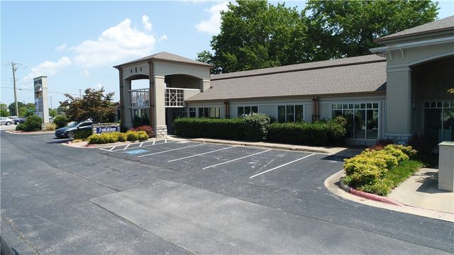 201 S 19th Street Suite A, Rogers, AR 72758