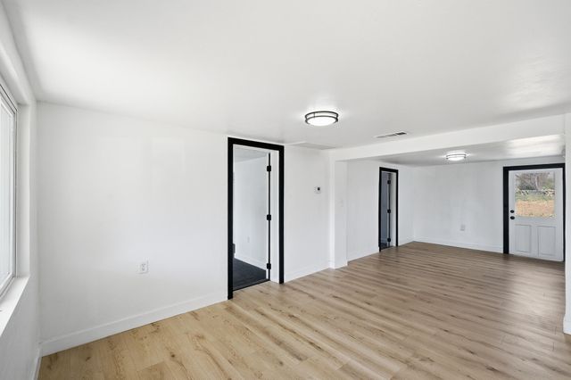 15080 Water Avenue, Visalia, CA 93292