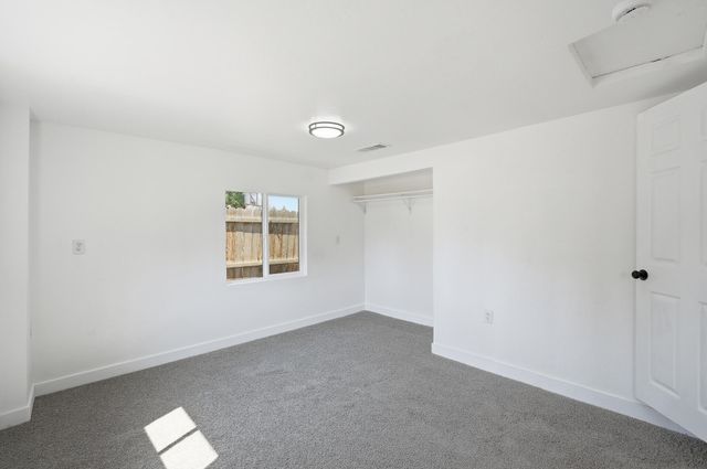 15080 Water Avenue, Visalia, CA 93292