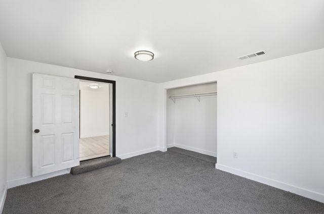 15080 Water Avenue, Visalia, CA 93292