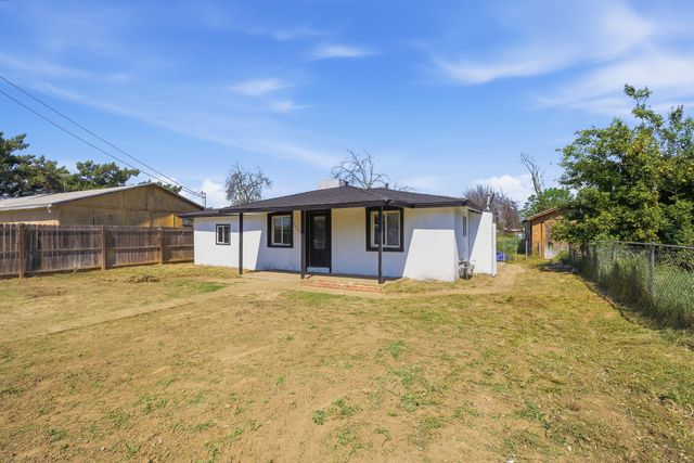 15080 Water Avenue, Visalia, CA 93292