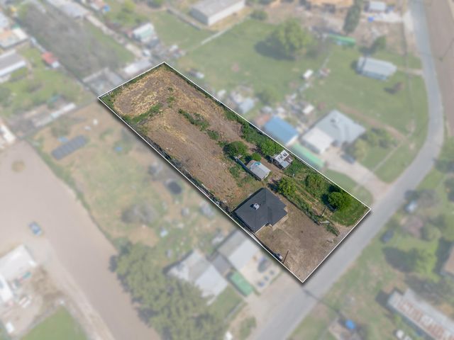 15080 Water Avenue, Visalia, CA 93292