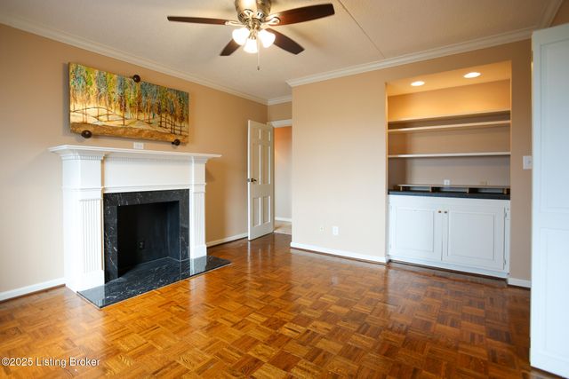 5100 US Hwy 42 1234, Louisville, KY 40241