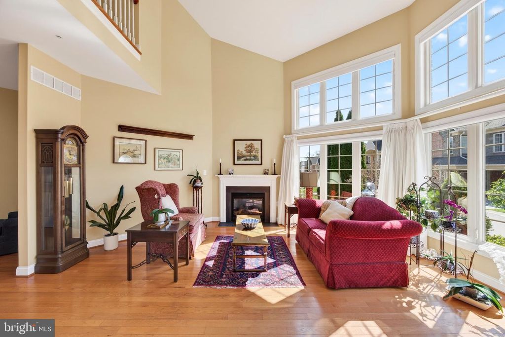 Image 7 of property listing at 10776 MCGREGOR DR, Columbia, MD 21044