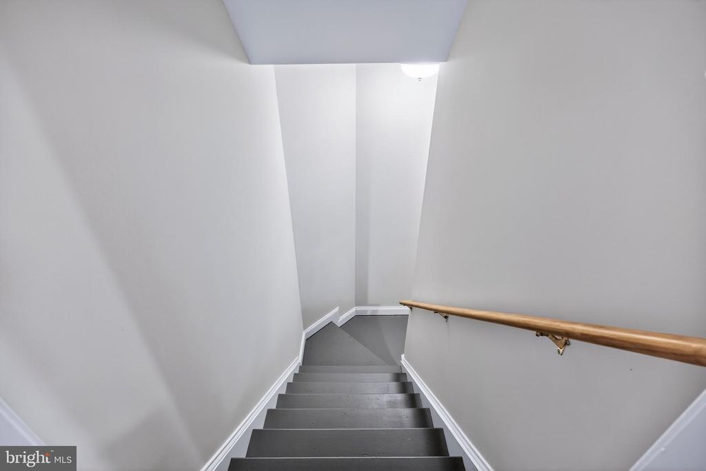 Image 45 of property listing at 10776 MCGREGOR DR, Columbia, MD 21044