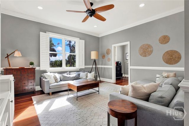 6 Turnbull Lane, Savannah, GA 31410