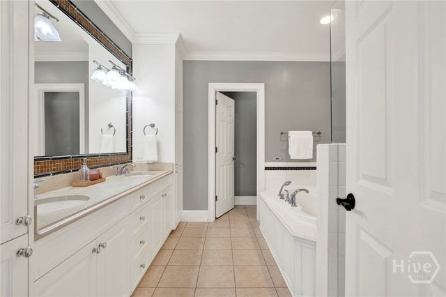 6 Turnbull Lane, Savannah, GA 31410