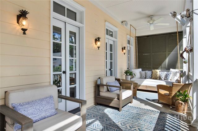 6 Turnbull Lane, Savannah, GA 31410