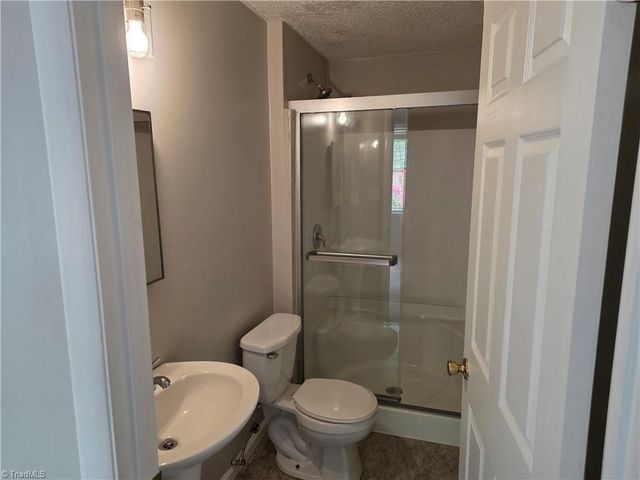 5510 Richland Street C, Greensboro, NC 27409