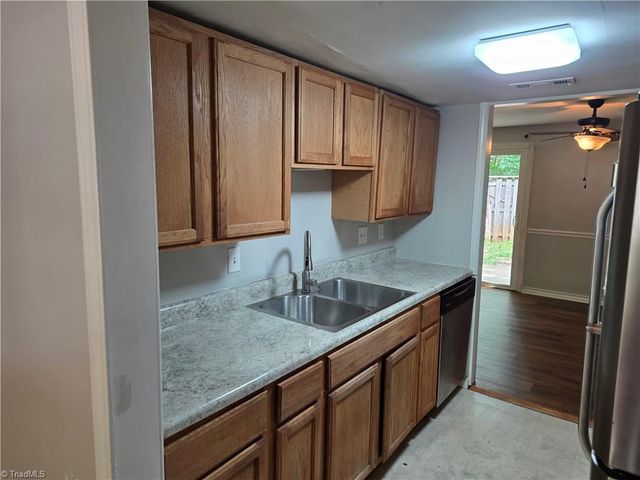 5510 Richland Street C, Greensboro, NC 27409