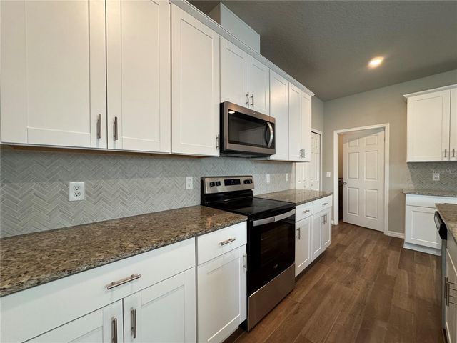 2325 MYSTIC MAZE LANE, Minneola, FL 34715