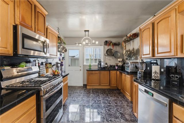 274 E 65th, Long Beach, CA 90805