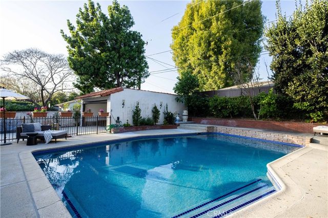 1299 Boston, Altadena, CA 91001