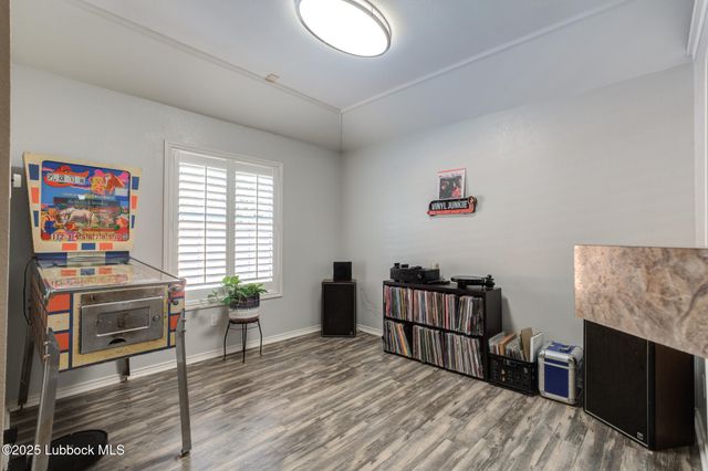 144 N Utica Avenue, Lubbock, TX 79416