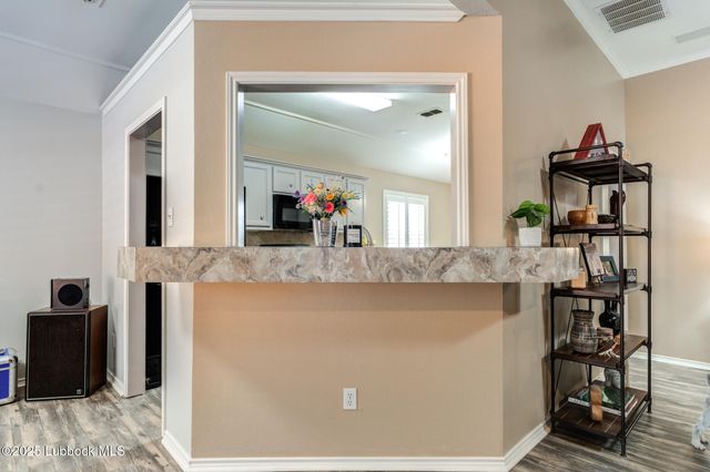 144 N Utica Avenue, Lubbock, TX 79416