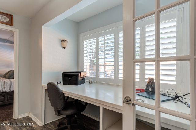 144 N Utica Avenue, Lubbock, TX 79416