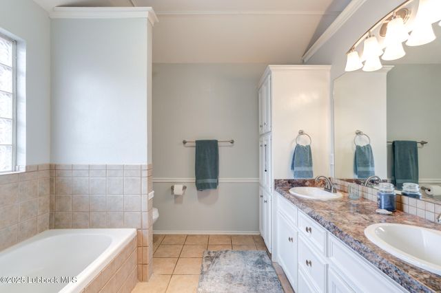 144 N Utica Avenue, Lubbock, TX 79416