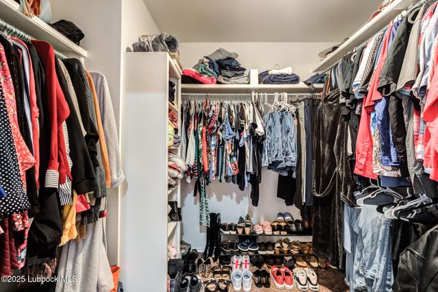 144 N Utica Avenue, Lubbock, TX 79416