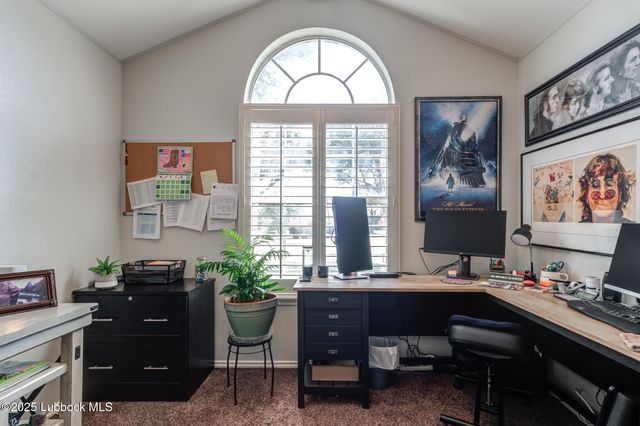 144 N Utica Avenue, Lubbock, TX 79416