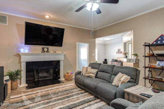 144 N Utica Avenue, Lubbock, TX 79416