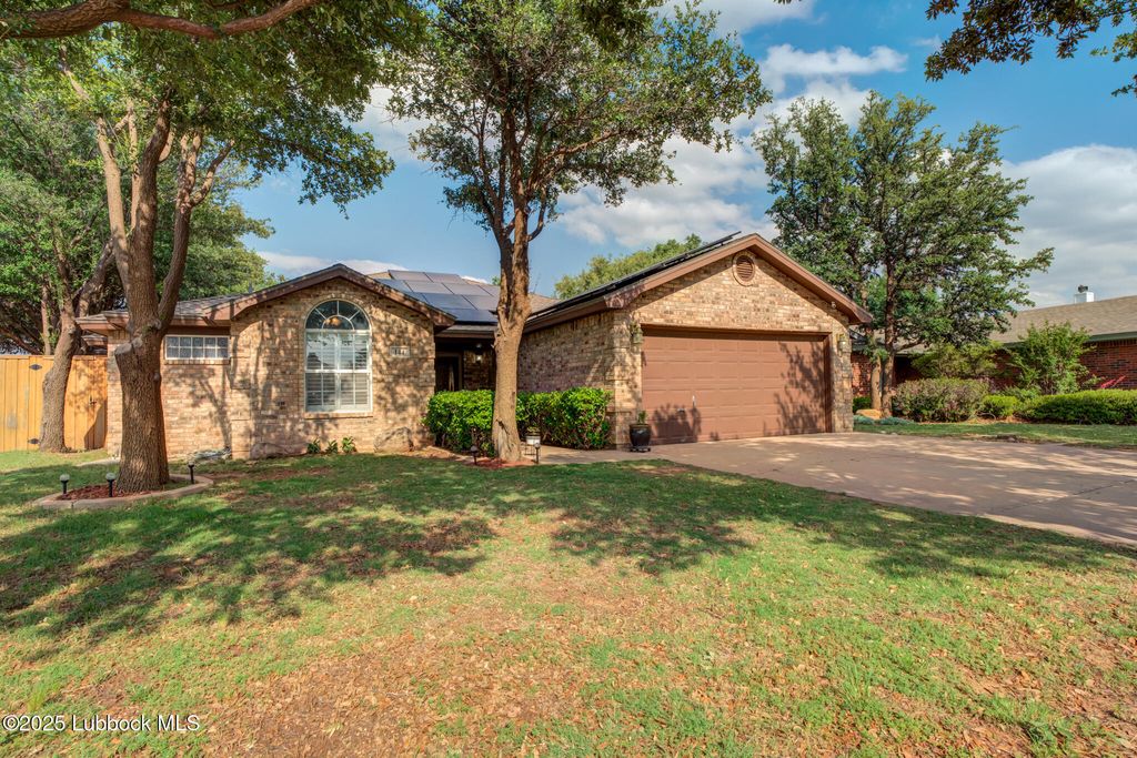 144 N Utica Avenue, Lubbock, TX 79416