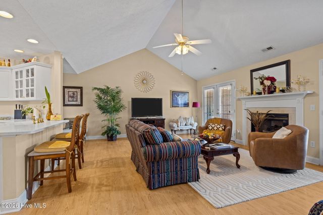 129 Hidden Pond Drive, New Bern, NC 28562