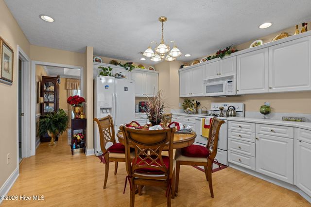 129 Hidden Pond Drive, New Bern, NC 28562