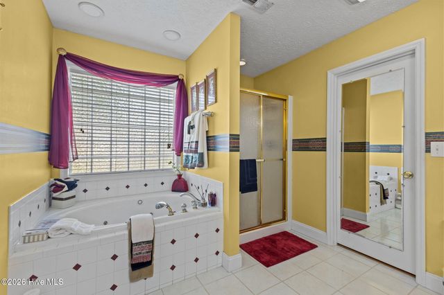 129 Hidden Pond Drive, New Bern, NC 28562