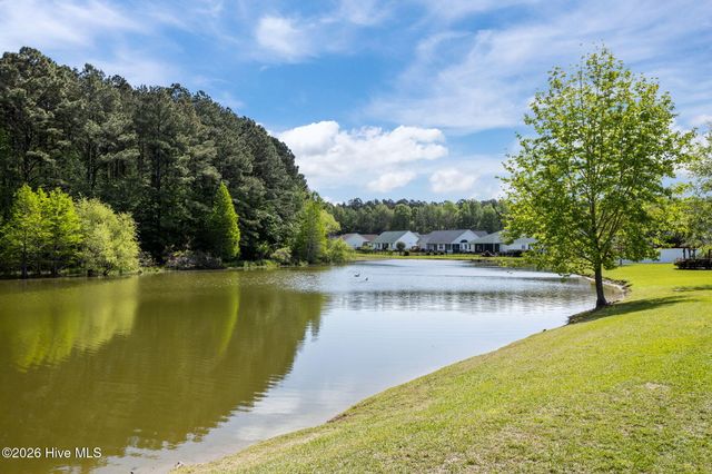 129 Hidden Pond Drive, New Bern, NC 28562