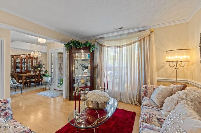 129 Hidden Pond Drive, New Bern, NC 28562