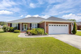 129 Hidden Pond Drive, New Bern, NC 28562
