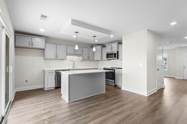 341 Galway Dr, Clarksville, TN 37042