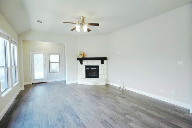 428 Gibbons Creek Trail, Mckinney, TX 75071