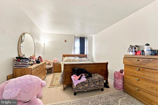 498 AVON ST, Philadelphia, PA 19116