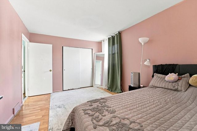 498 AVON ST, Philadelphia, PA 19116