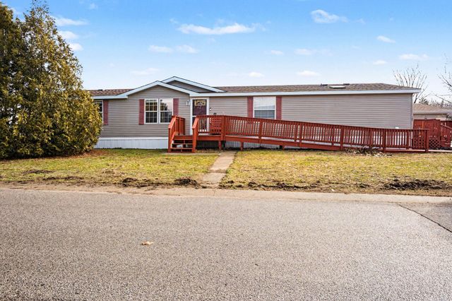 2006 Ontario Road 141, Niles, MI 49120