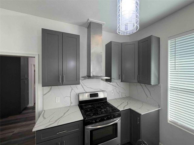 2404 Burkett Street, Houston, TX 77004