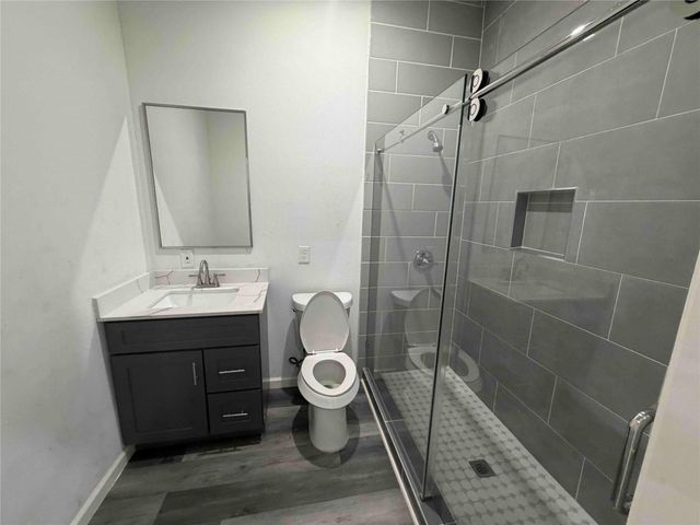 2404 Burkett Street, Houston, TX 77004